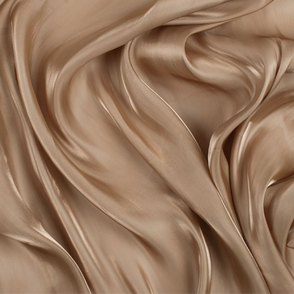 Бежевый шелк