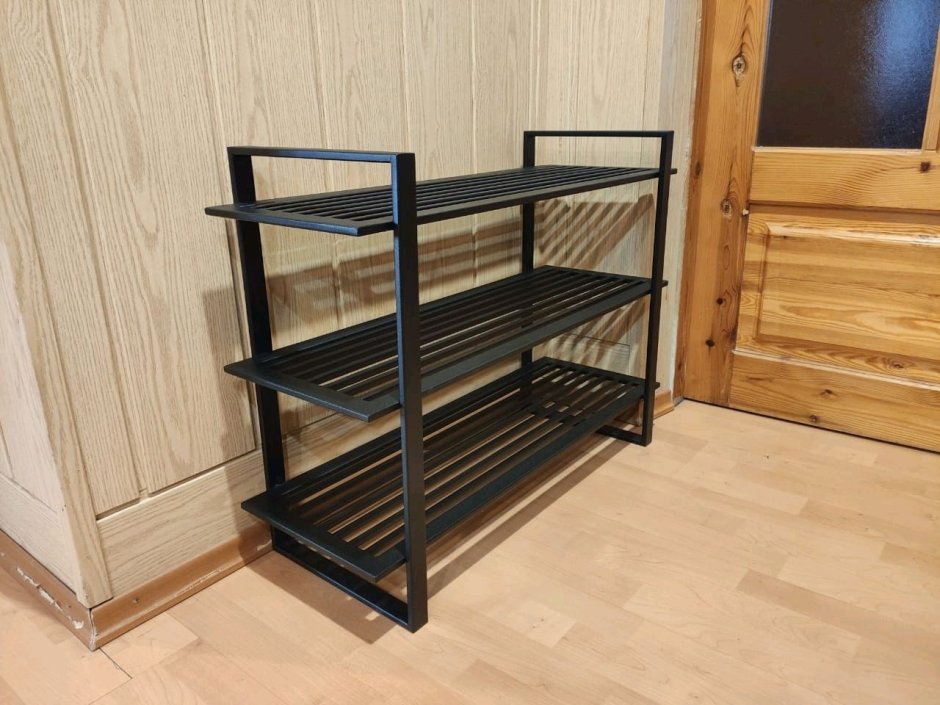 Полка в рустикальном стиле