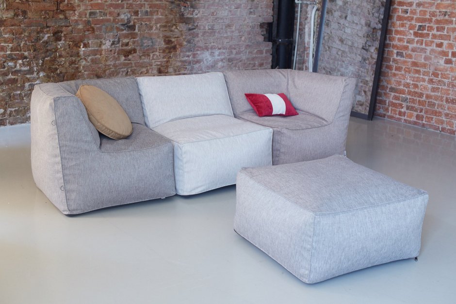 Модульный диван с пуфом