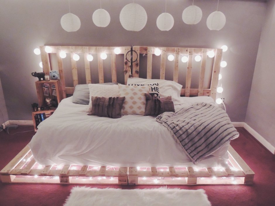Кровать с подсветкой гамма BMS