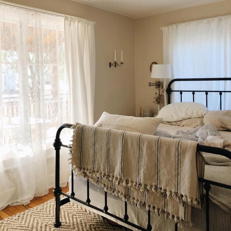 Спальня с диваном вместо кровати