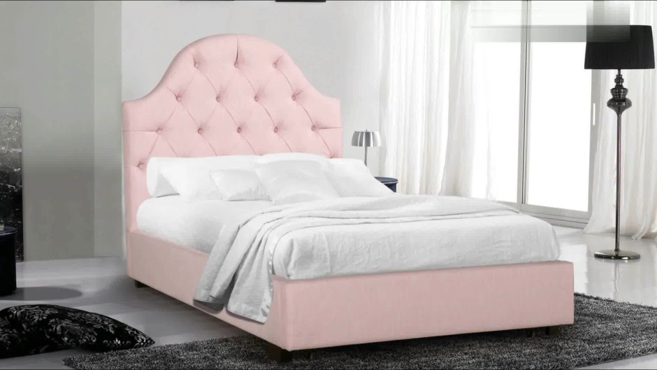 Кровать розовая с мягким изголовьем