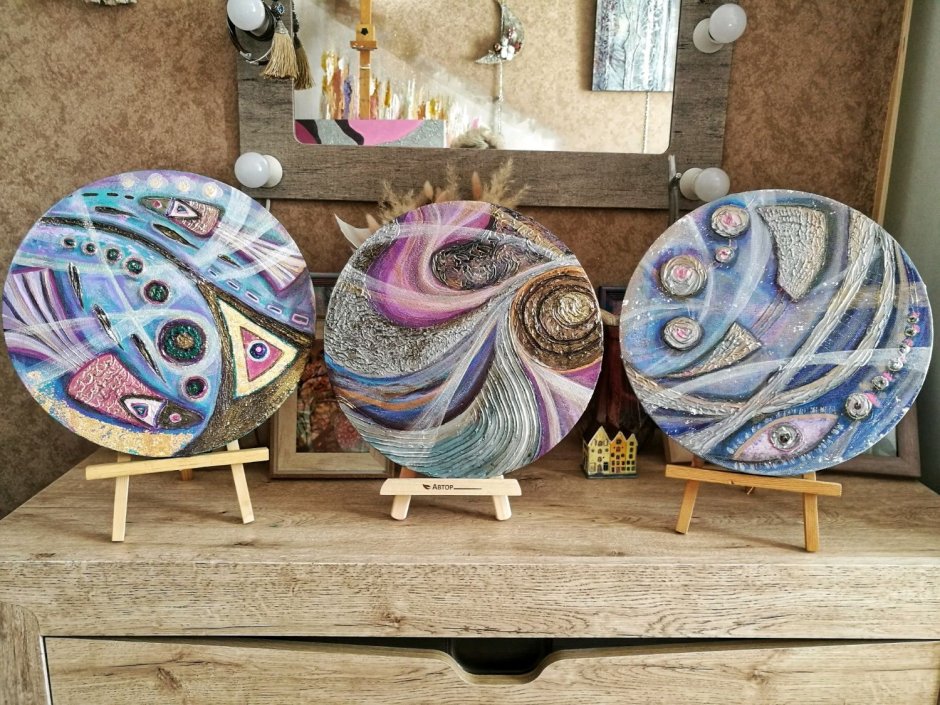 Абстракция на круглом холсте