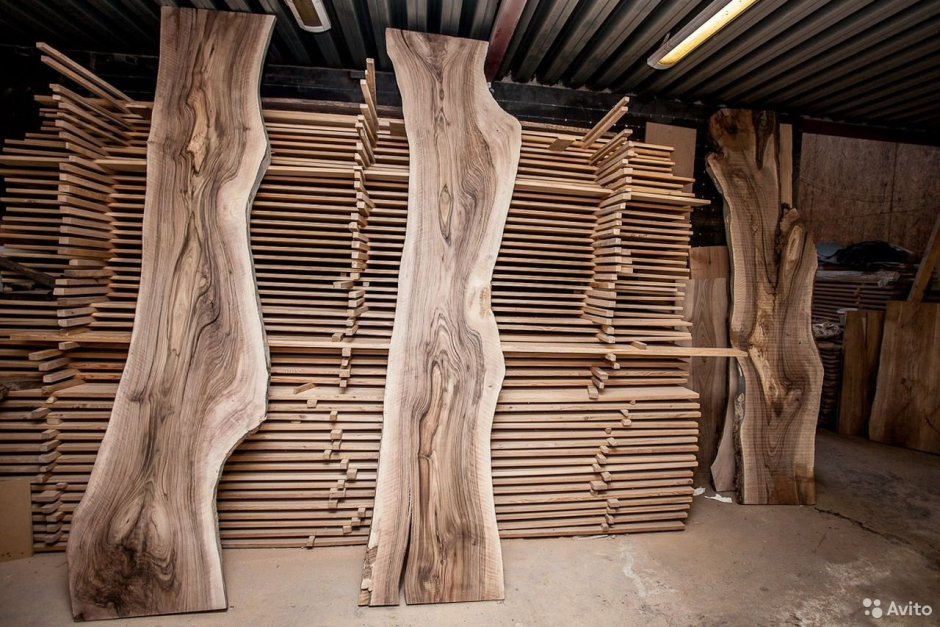 Журнальный столик из слэба дуба