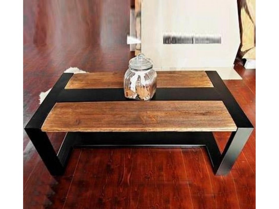Маленький столик в стиле лофт