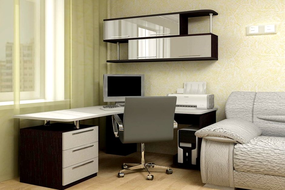 Необычный компьютерный стол