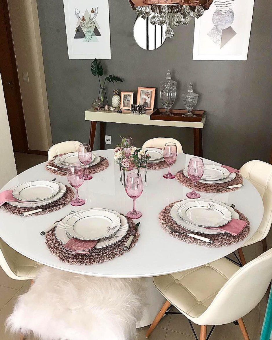 Стол Eero Saarinen Style Tulip Table на 1000