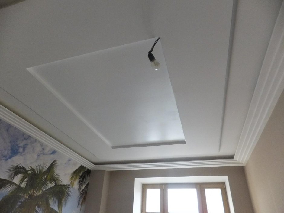 Натяжной потолок с подсветкой по периметру