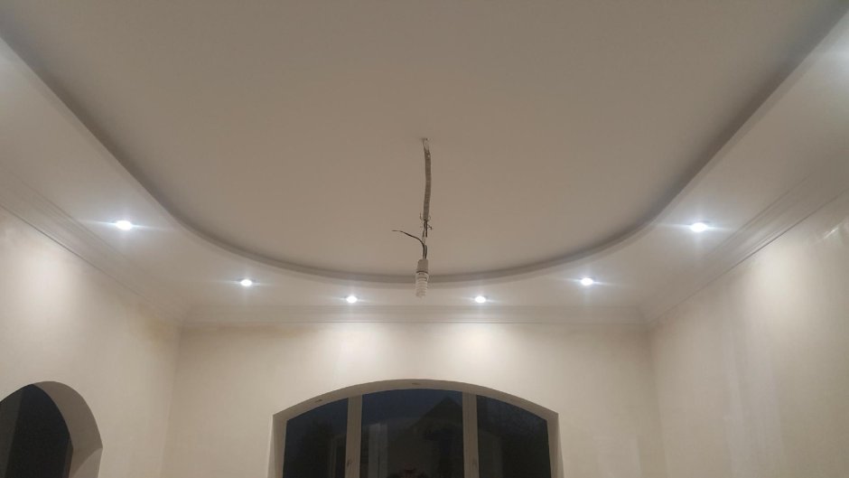 Плинтус потолочный для РГБ ленты