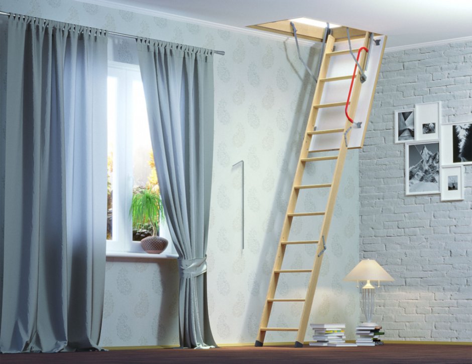 Дверь на чердак