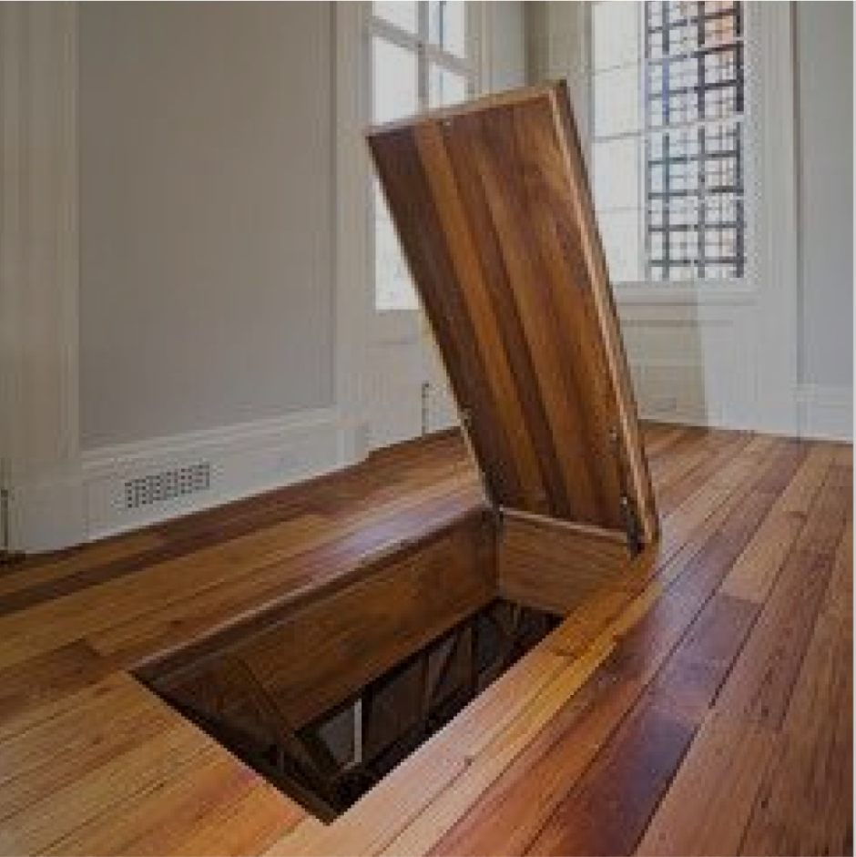 Лесенка на чердак в гараже