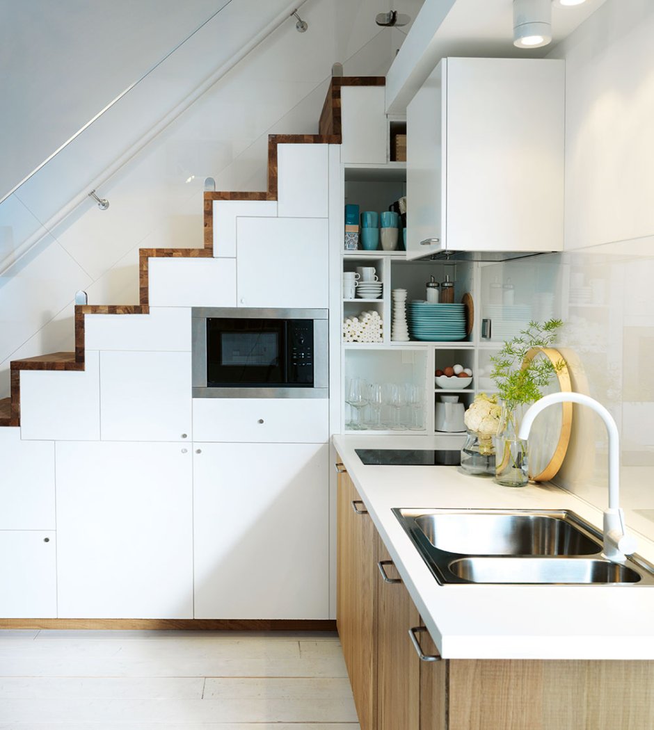 Двухуровневая лестница