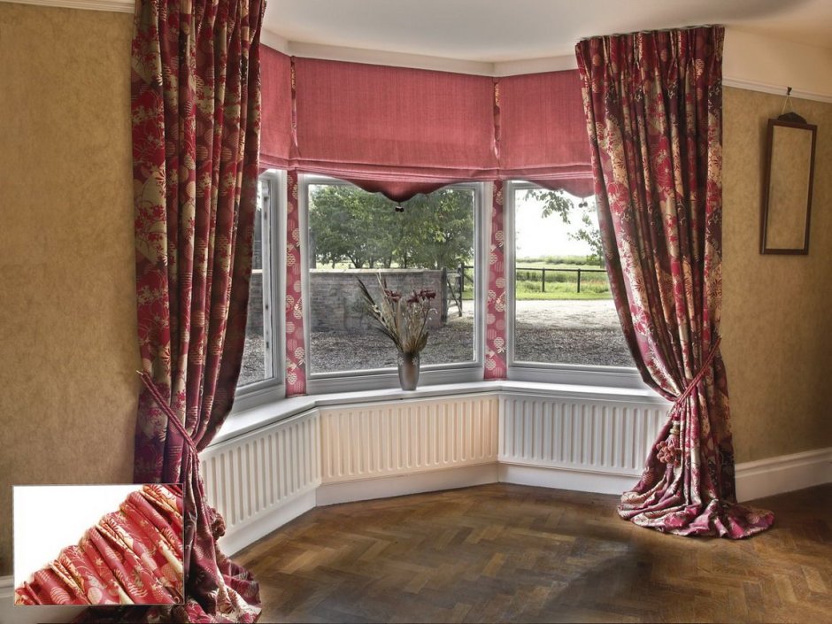 Шторы в эркер бордовые