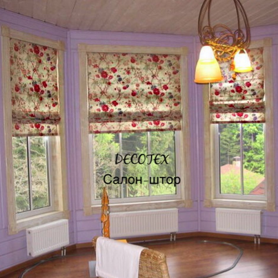 Римские шторы в эркере