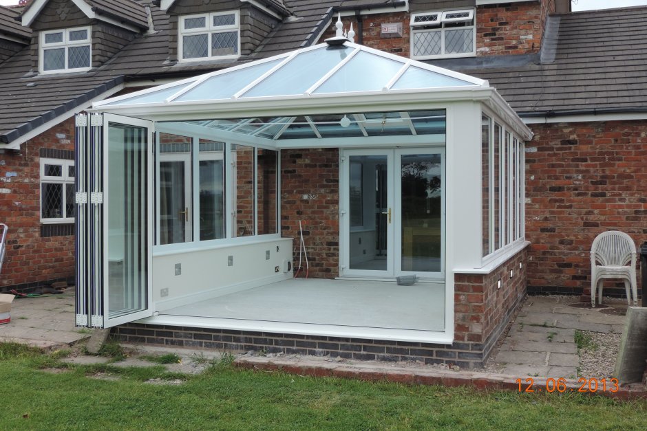 Безрамное остекление тамбура