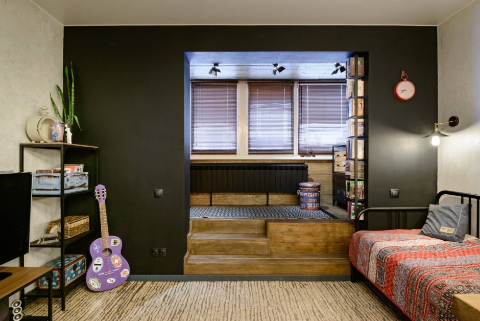 Комната с подиумом для подростка