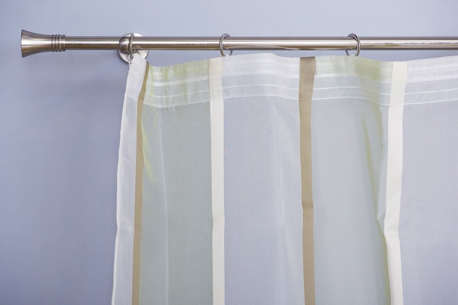 Шторы на карнизе с кольцами