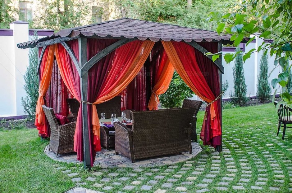 Ресторан Матрешка летняя веранда