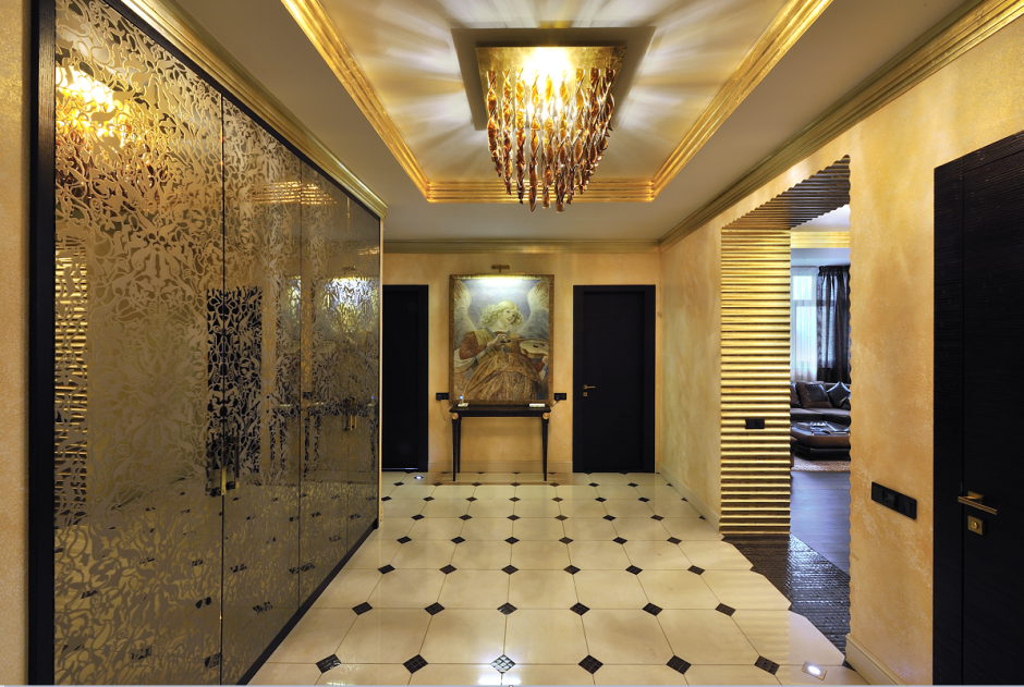 Прихожие с золотом