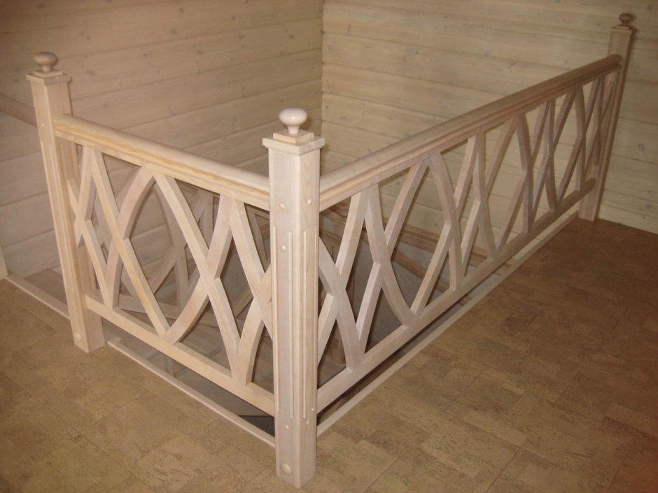 Перила для лестницы из дерева