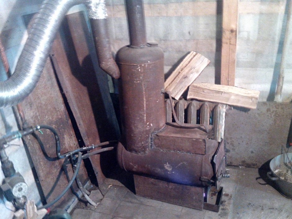 Дровяной теплогенератор буржуйка