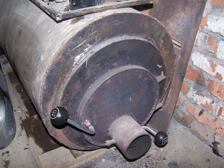 Печь буржуйка с водяным контуром