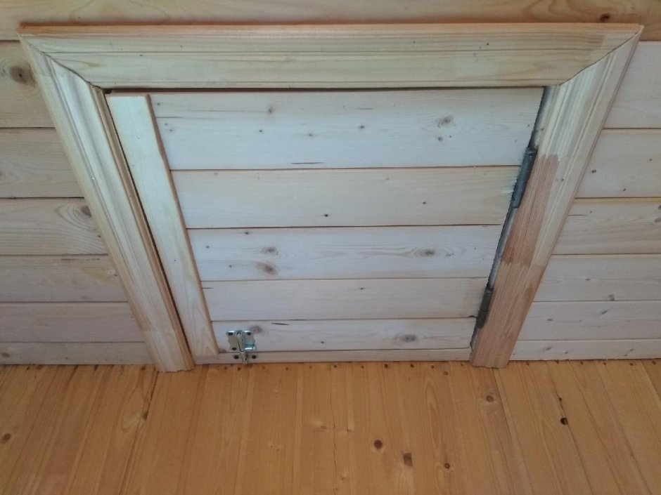 Люк на чердак в Вагонке