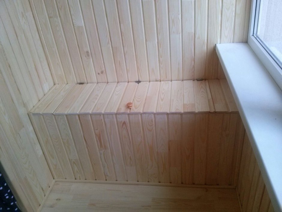 Ящик на лоджию из вагонки