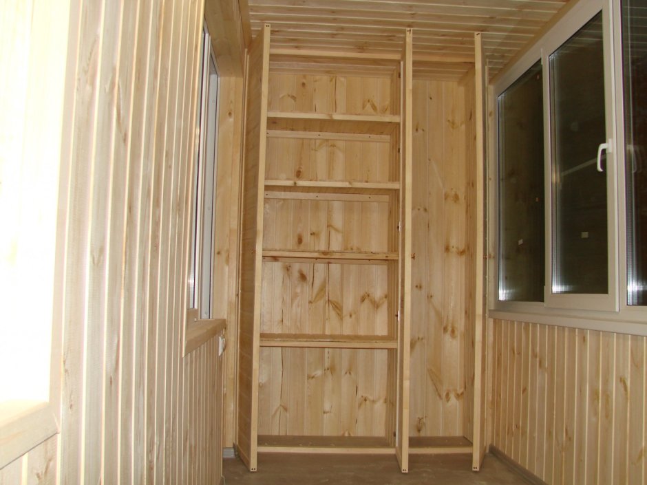 Шкаф из евровагонки