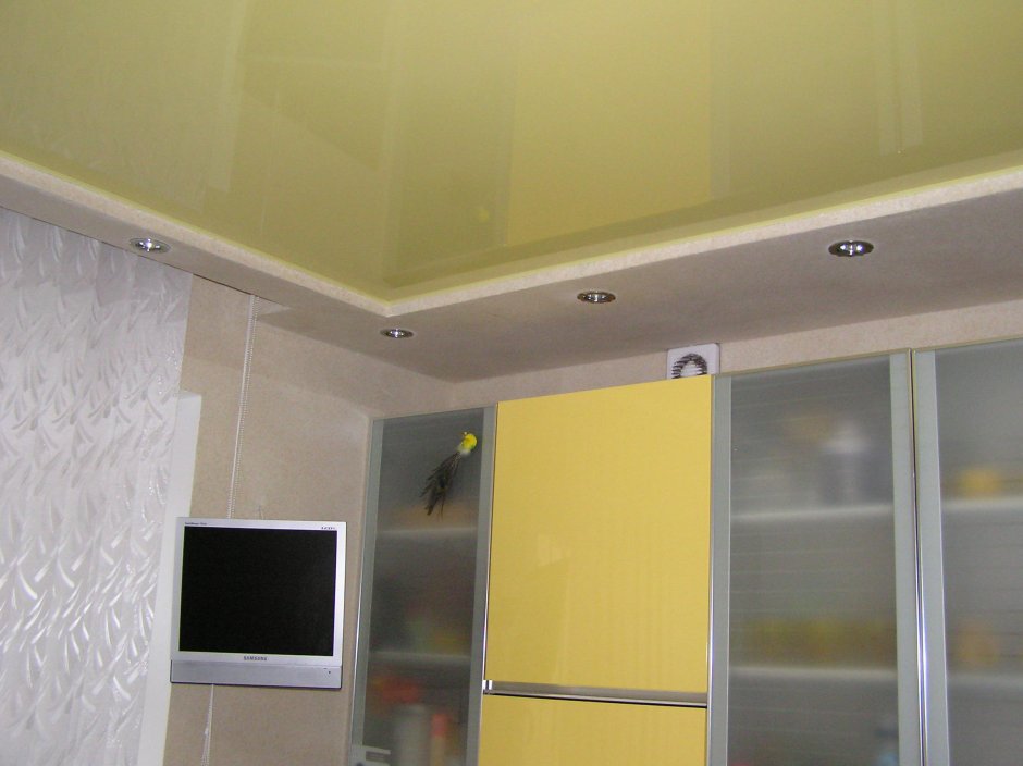 Короб на потолке