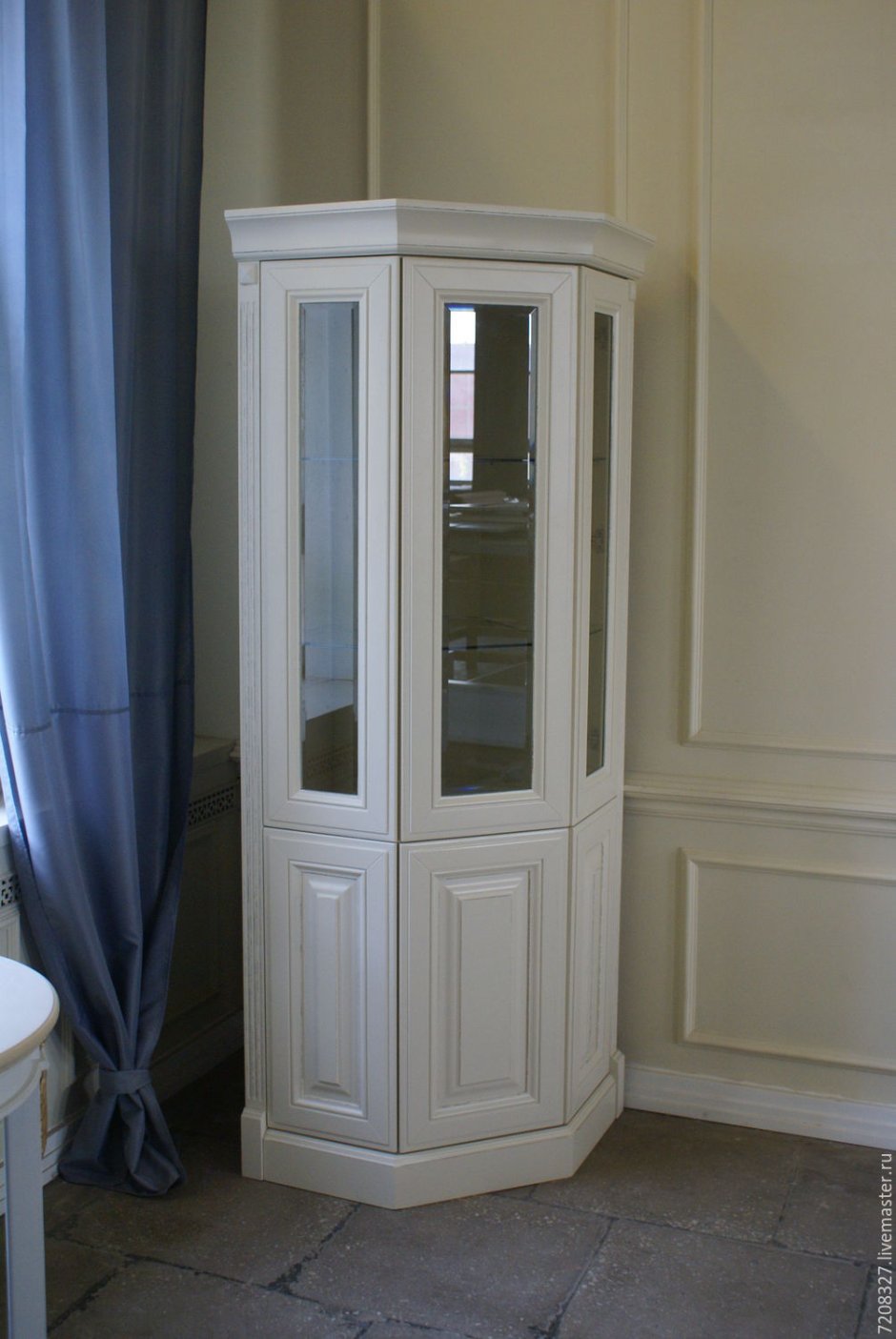 Витрина угловая 1750х400