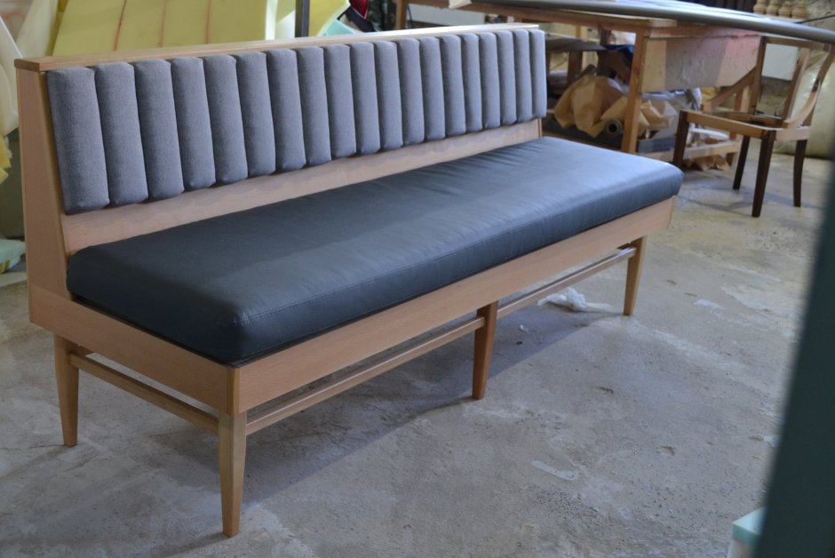 Банкетка Хельга 3