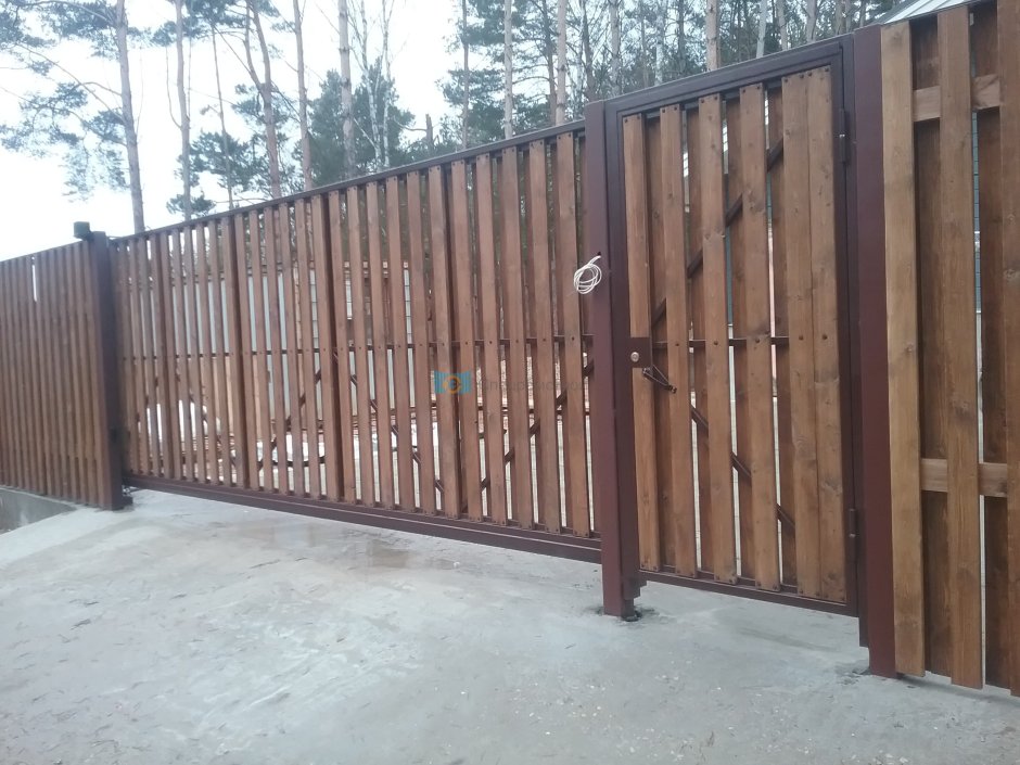 Раздвижные деревянные ворота