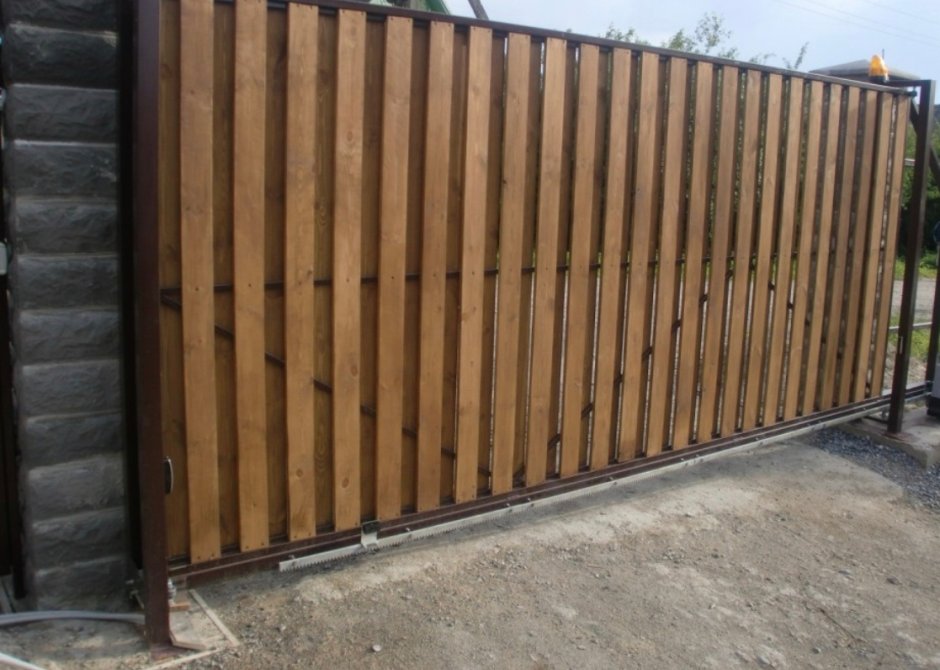 Уличные ворота Дорхан