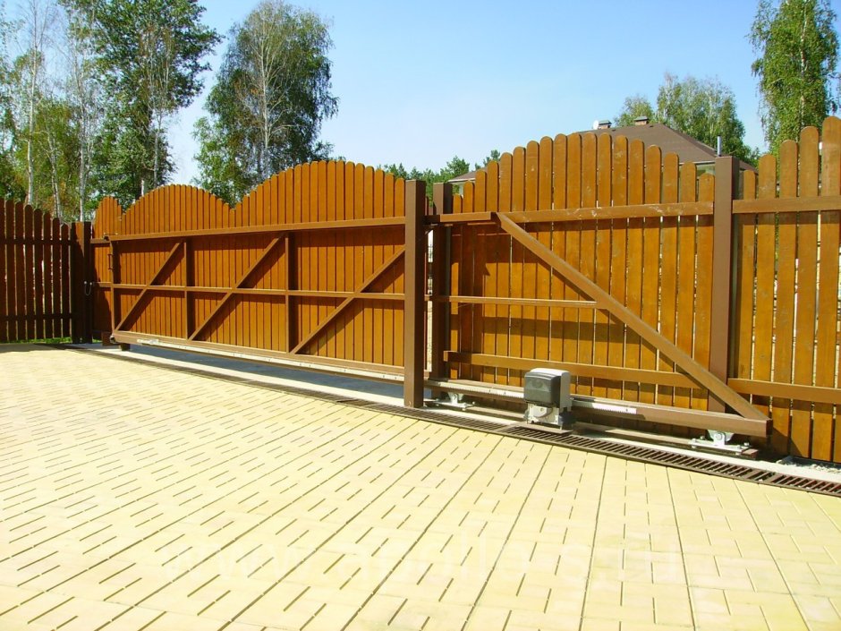 Калитка Дорхан с евроштакетником