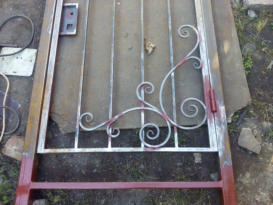 Ворота из профлиста в рамке