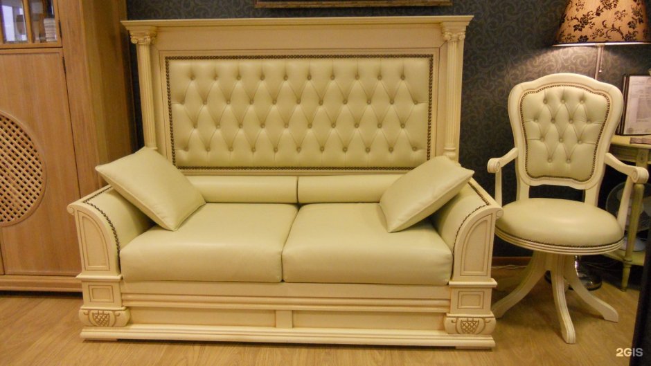 Кабинетный диван 19 век
