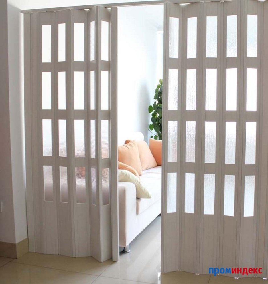 Двери межкомнатные раздвижные гармошка 4 створчатые