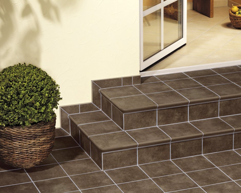 Крыльцо из керамогранита