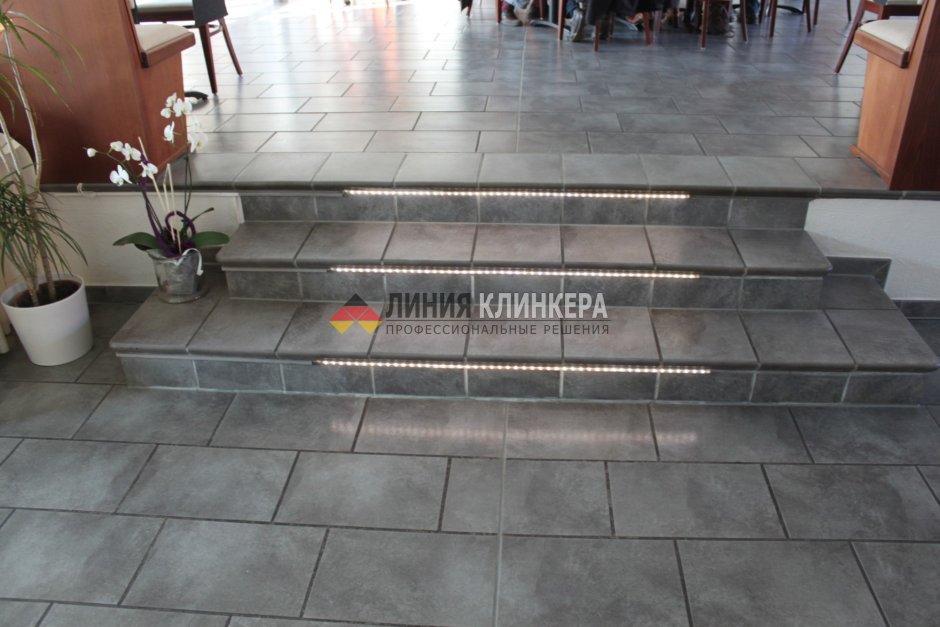 Плитка на крыльцо и ступени нескользкая