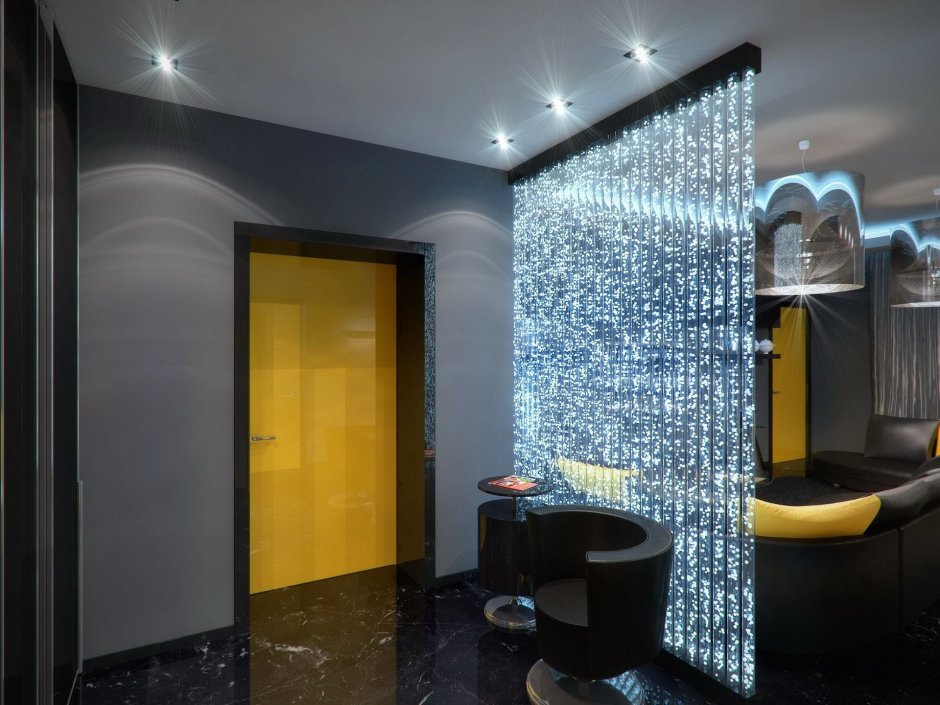 Стеклянное панно в ванную