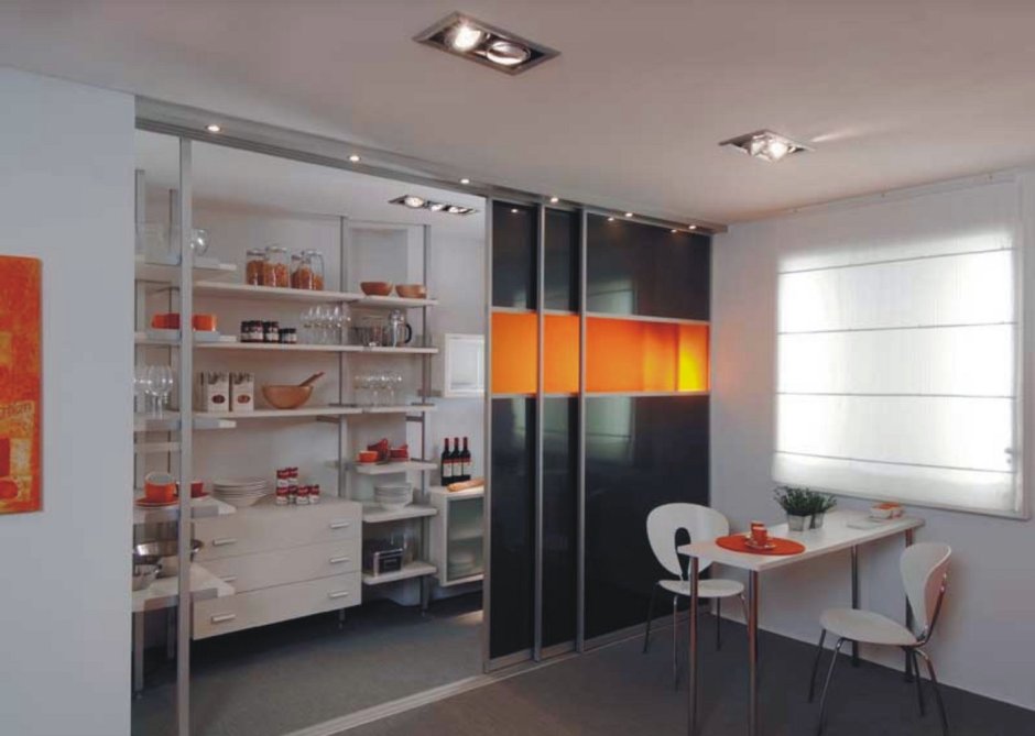 Жалюзийная шторка Рехау