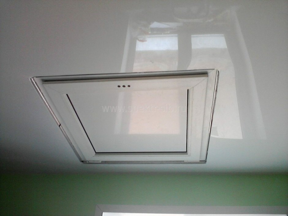 Люк на потолок пластиковый