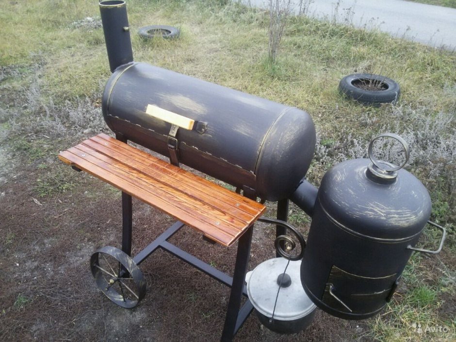 Мангал из газового баллона с коптильней