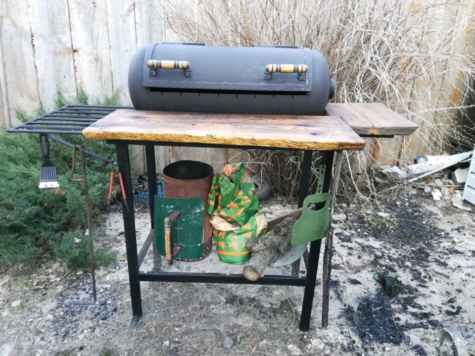 Мангал со столом из баллона