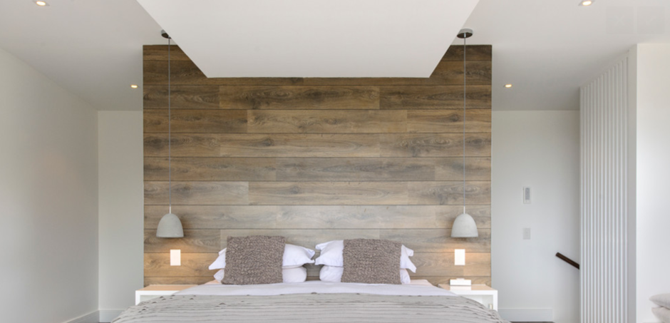 Ламинат на стену с зеркальными вставками