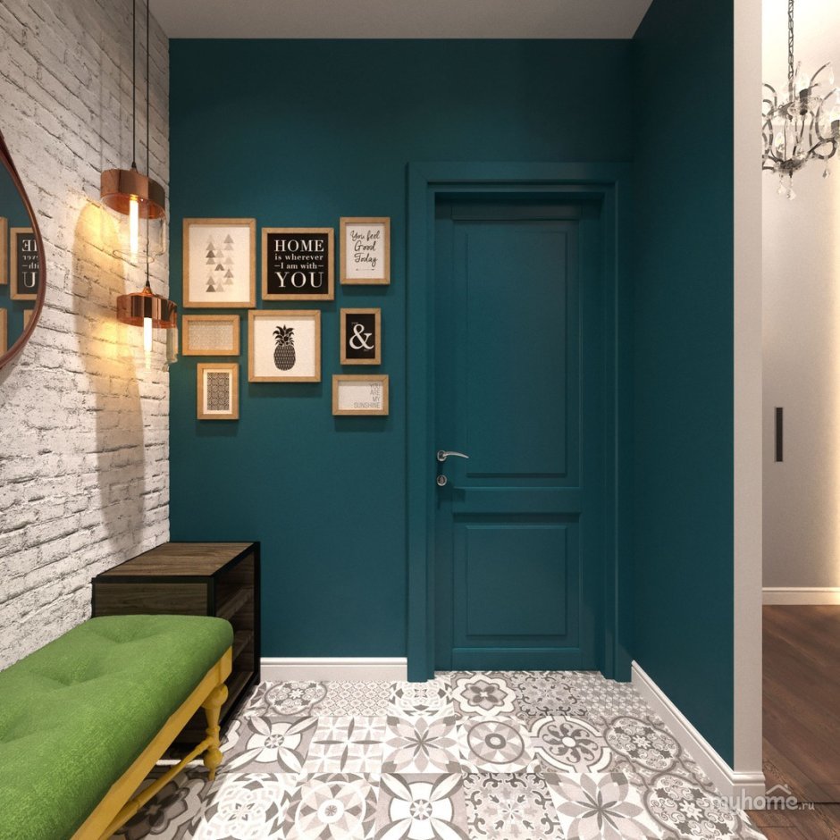 Покраска стен в школе