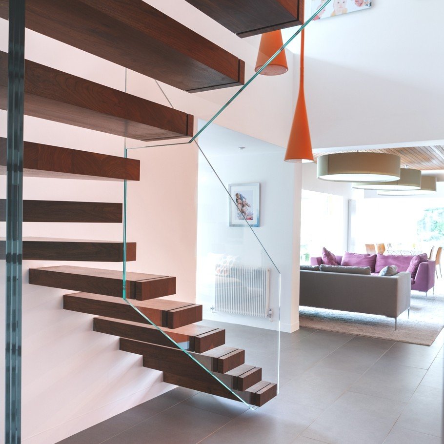 Парящая лестница в доме