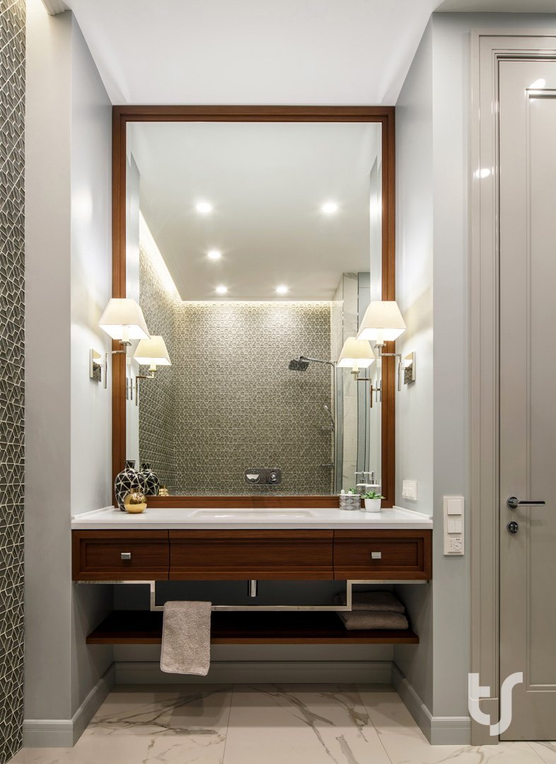 Зеркало в интерьере ванной