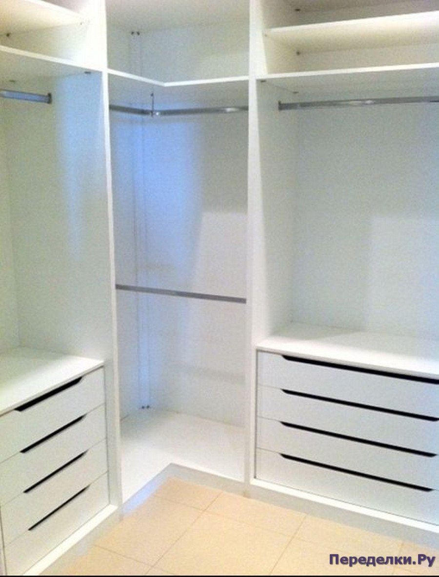 Угловая гардеробная белая